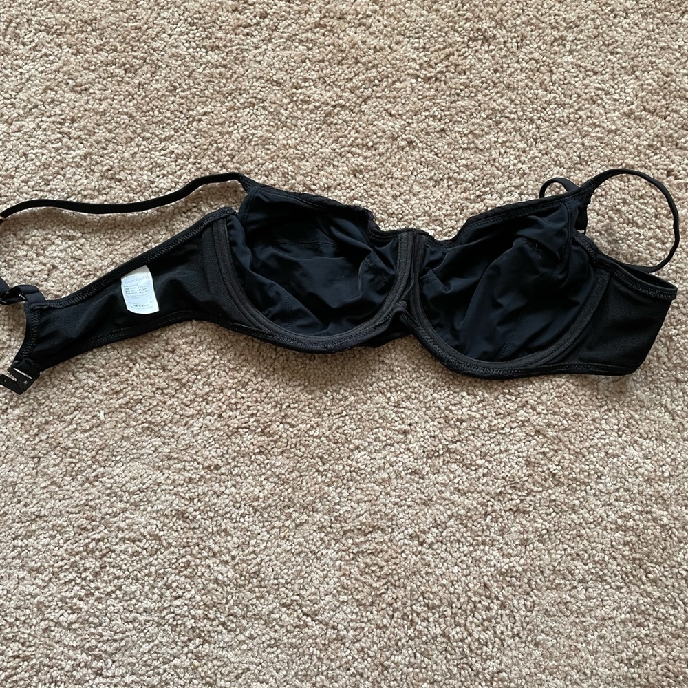 Black bikini top